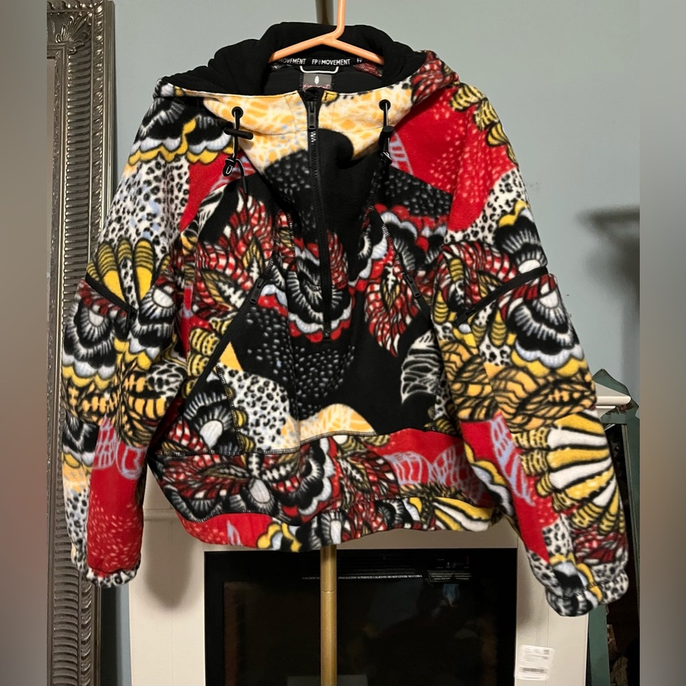 NWT Free People FP Movement Wild And Free
Printed Fleece Pullover